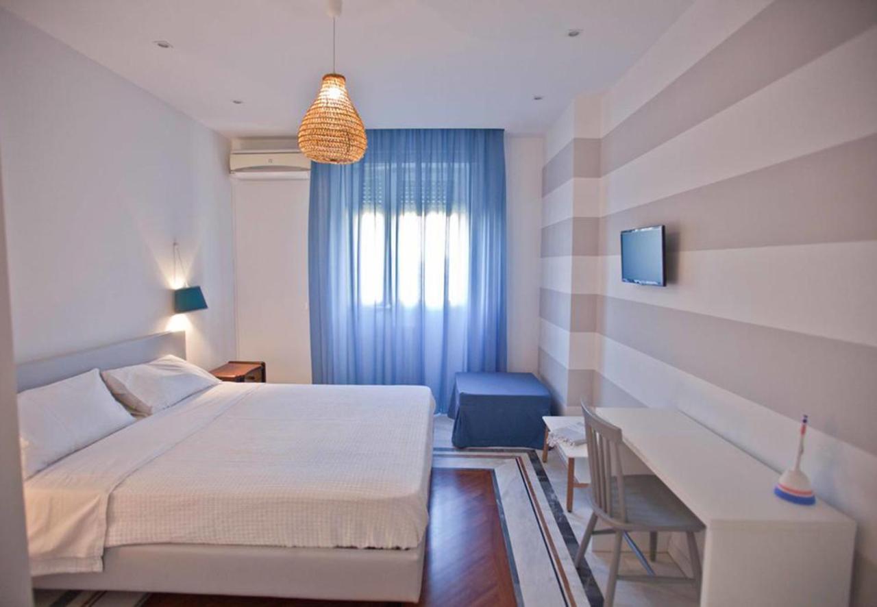 Casa Di Sabel Hotel Лече Екстериор снимка